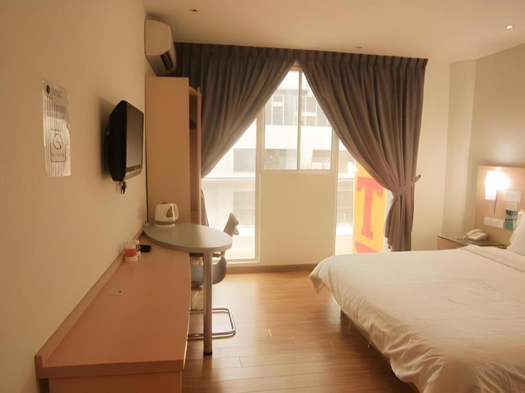 פוצ'ונג Hotel City Comfort Inn מראה חיצוני תמונה