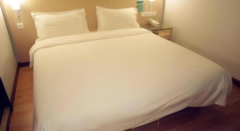פוצ'ונג Hotel City Comfort Inn מראה חיצוני תמונה